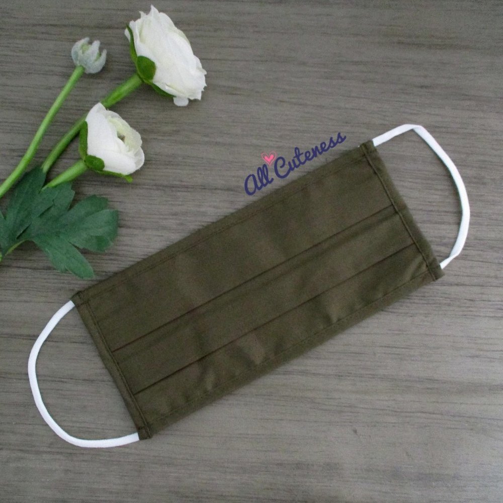 Green Cloth Face Mask
